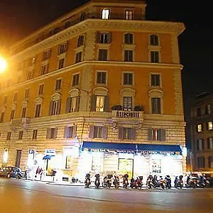Oda ve Kahvaltı Tourist House Roma