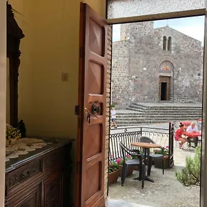 Casa Della Piazza , Radicofani Italien