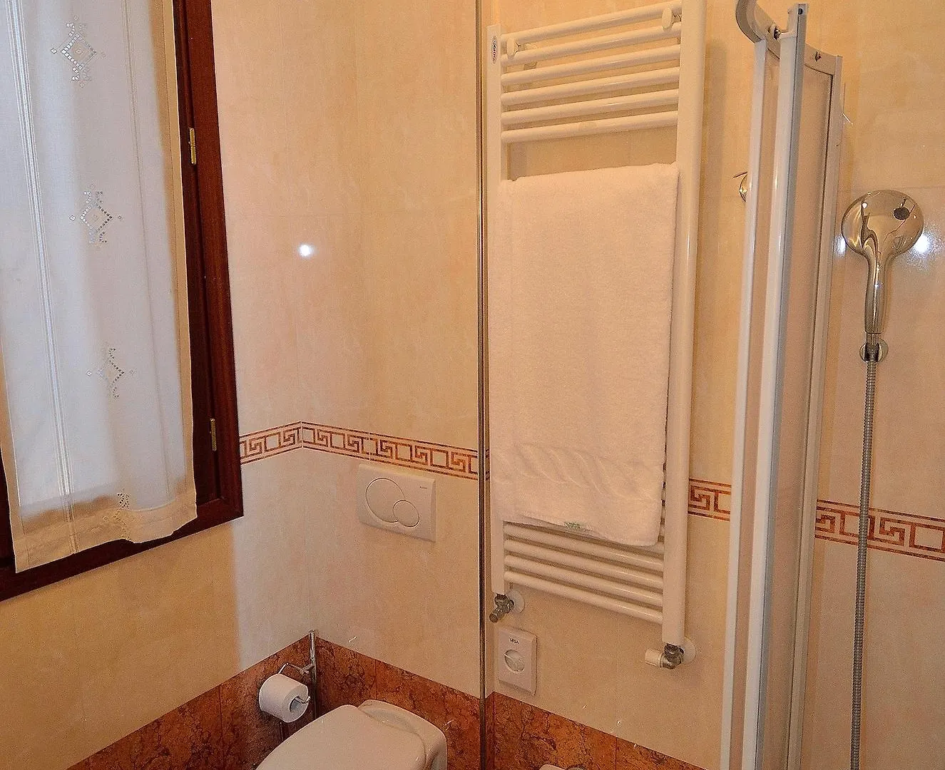 Hotel Da Bruno Venedig 3*,  Italien