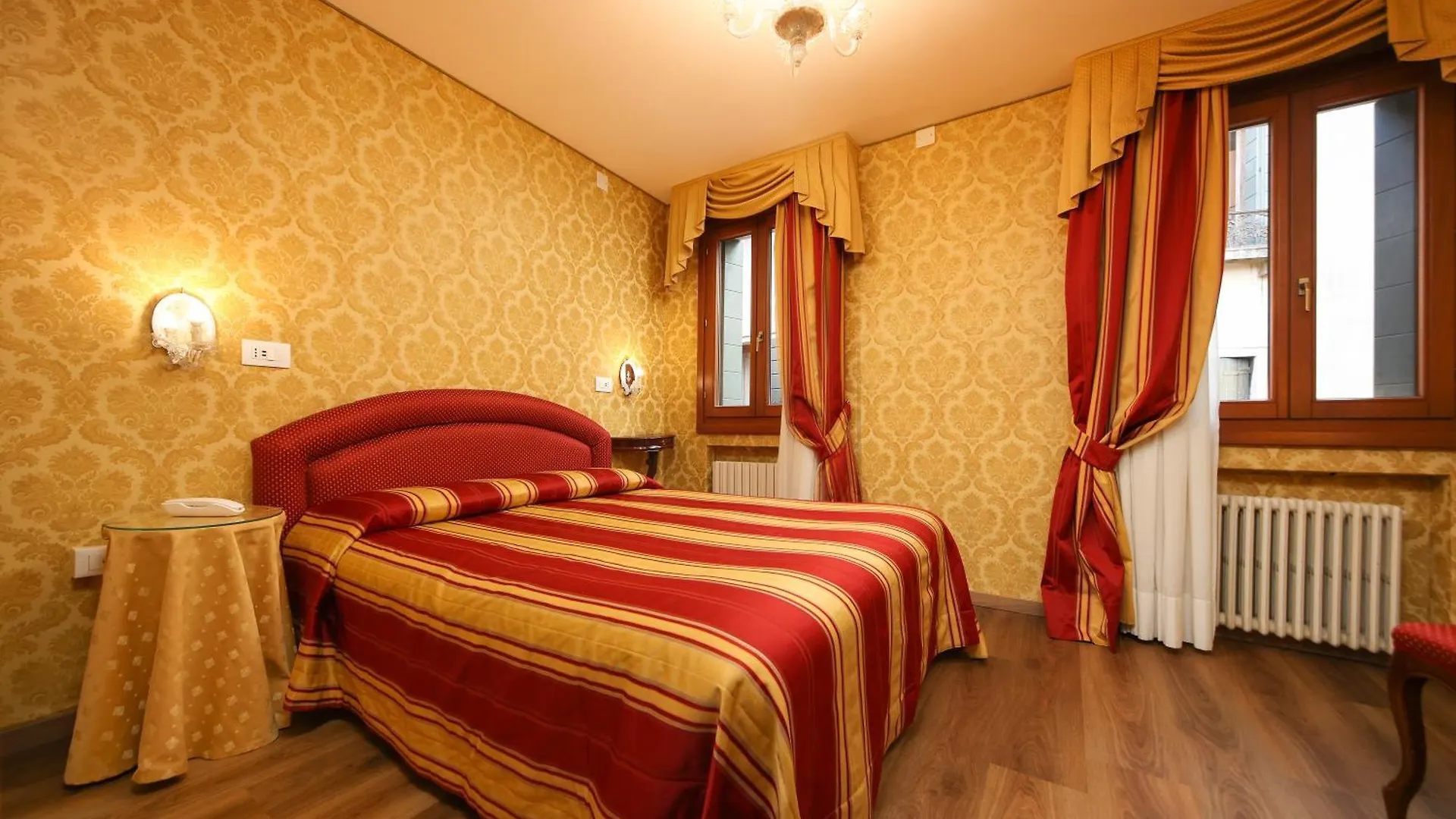 Hotel Da Bruno Venedig 3*,  Italien