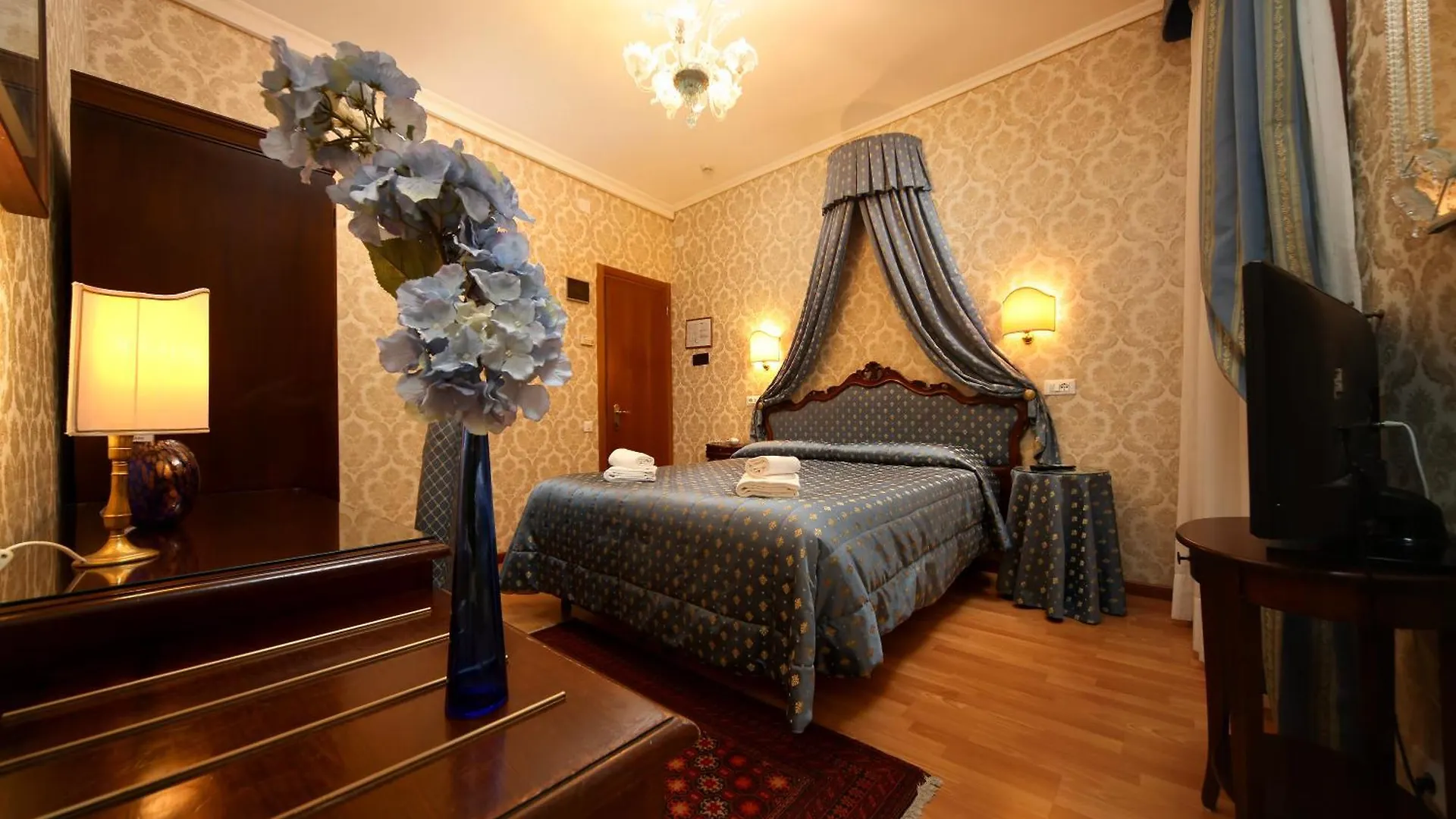 Hotel Da Bruno Venezia 3*,