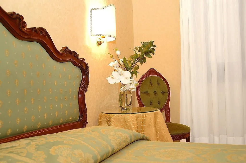 ***  Hotel Da Bruno Venedik İtalya