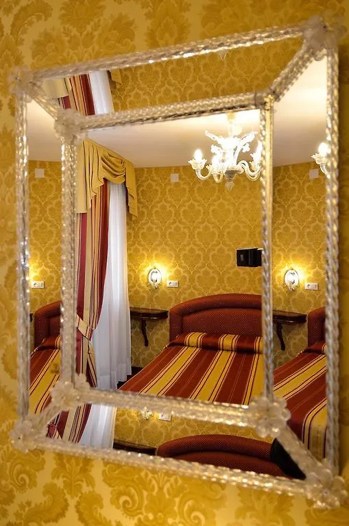 Hotel Da Bruno Venedik 3*,
