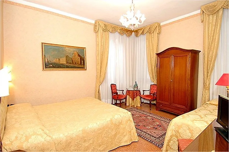 ***  Hotel Da Bruno Venedik İtalya
